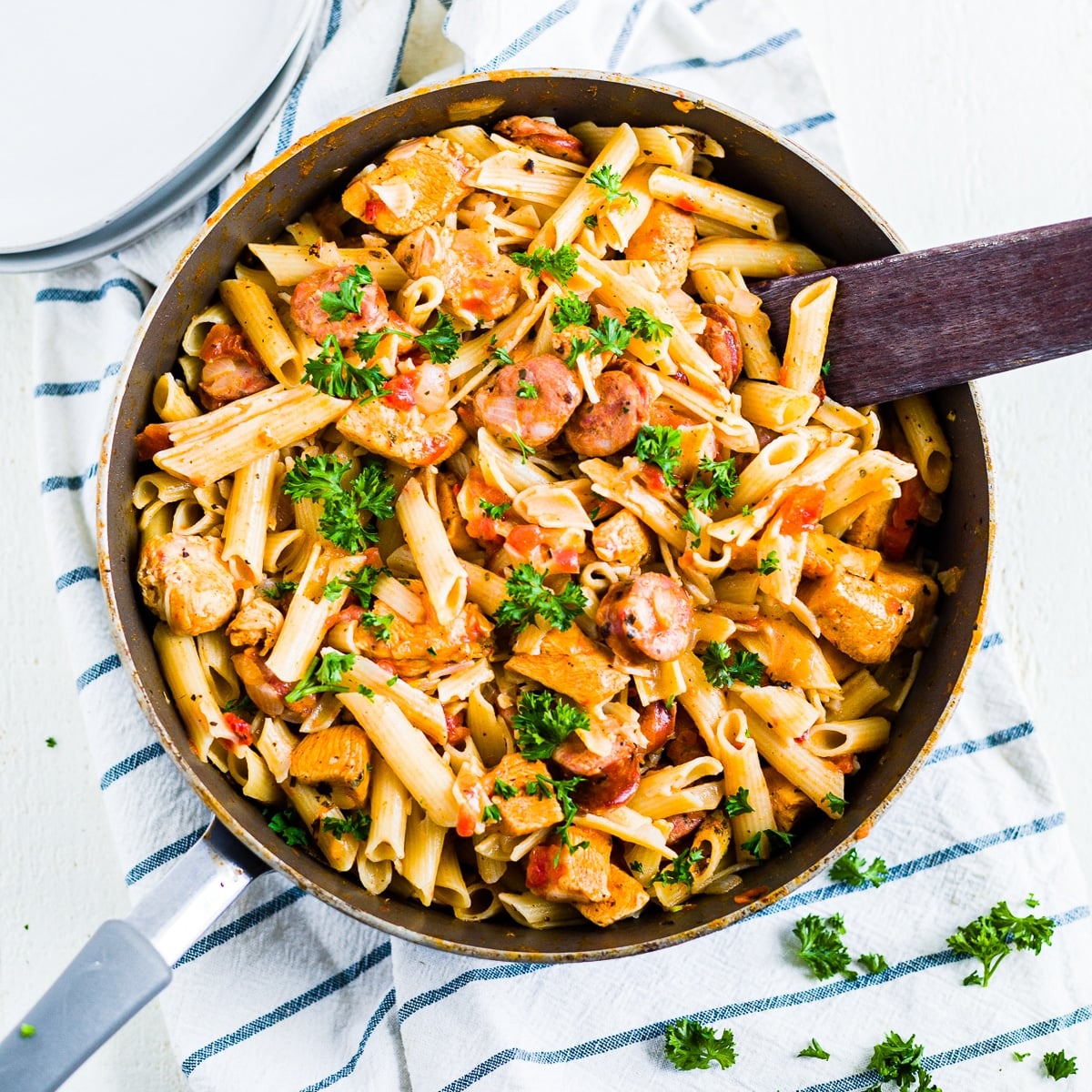 Dairy-Free Creamy One-Pot Cajun Chicken Pasta: Bold & Easy